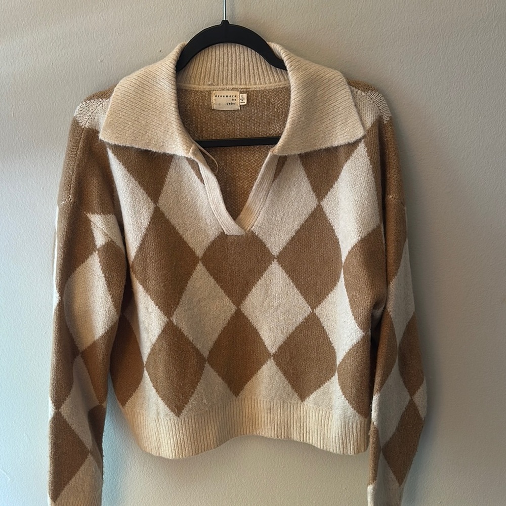 Classic Argyle V-Neck Sweater Beige and Brown